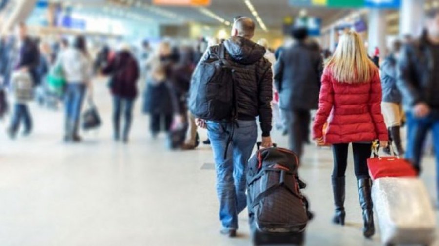 Emigracioni i larte, pasoje e mungeses se investimeve tek te rinjte